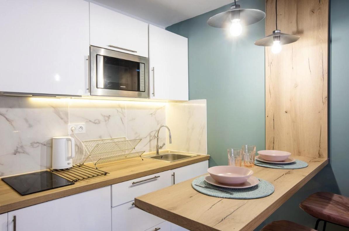 Studio Terrasse & Parking Gratuit En Residence Nîmes Extérieur photo
